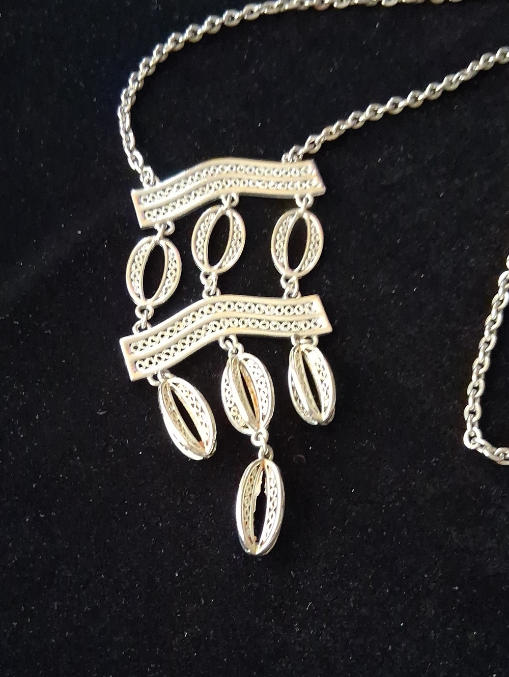 Stella & Dot silvertone Kimberly Filigree Lariat Statement Bib Necklace